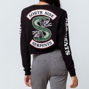 Tillys “southside serpents” long sleeve crop top